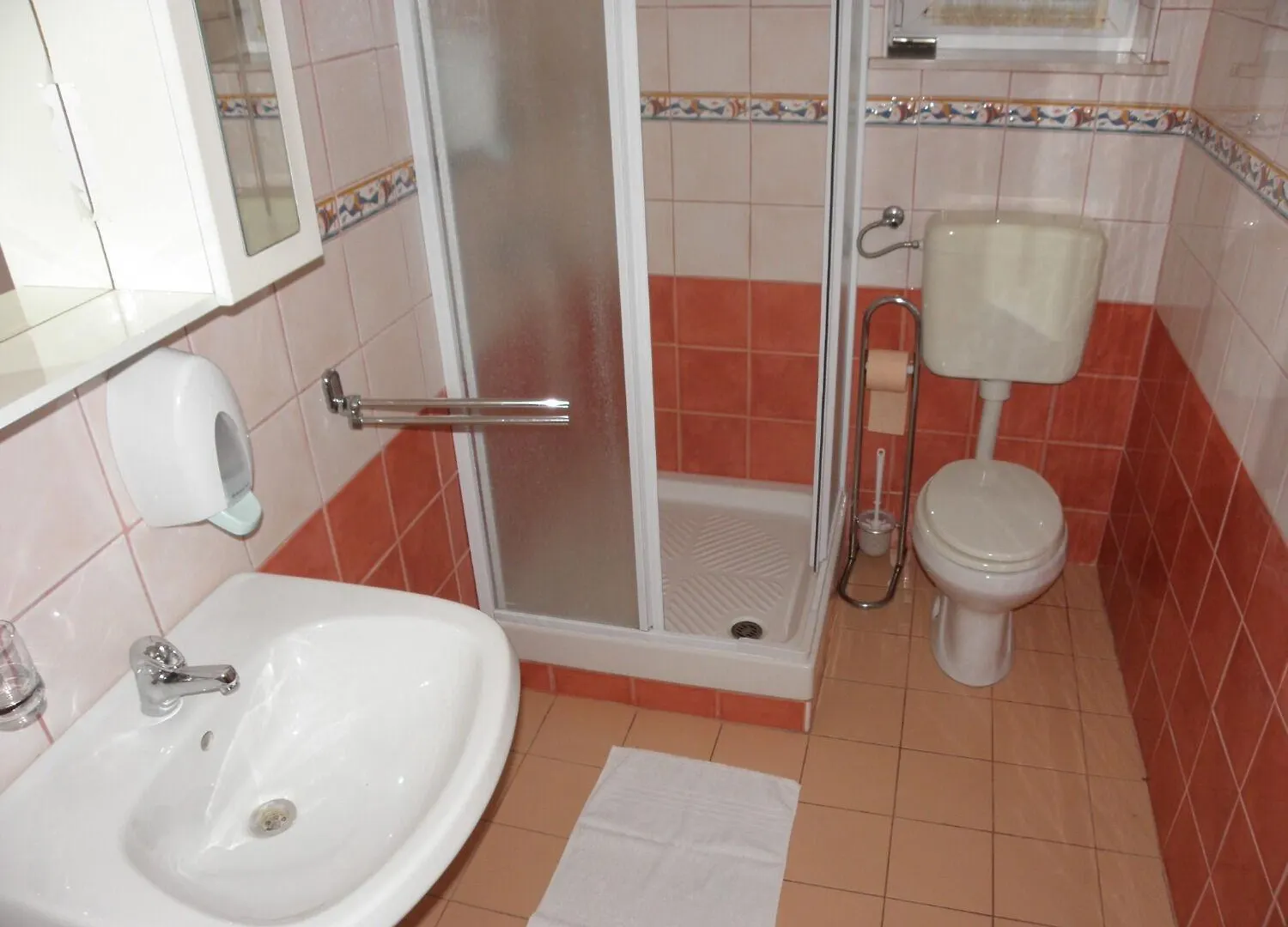 Apartment Monika Vir