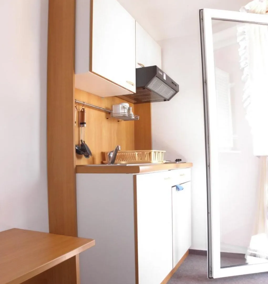 Apartment Monika Vir